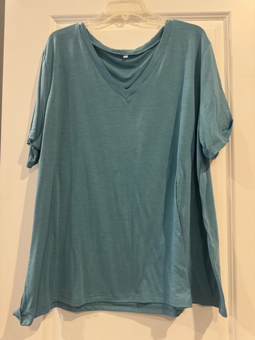 Relaxed V-Neck Short Sleeve Tee in Teal Blue